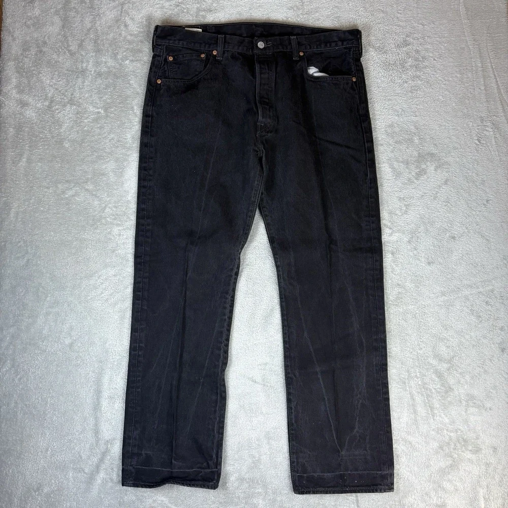 Levi's 501 Button Fly Straight Leg Men's Jeans Size 38x30‎ (Fits 38x30)